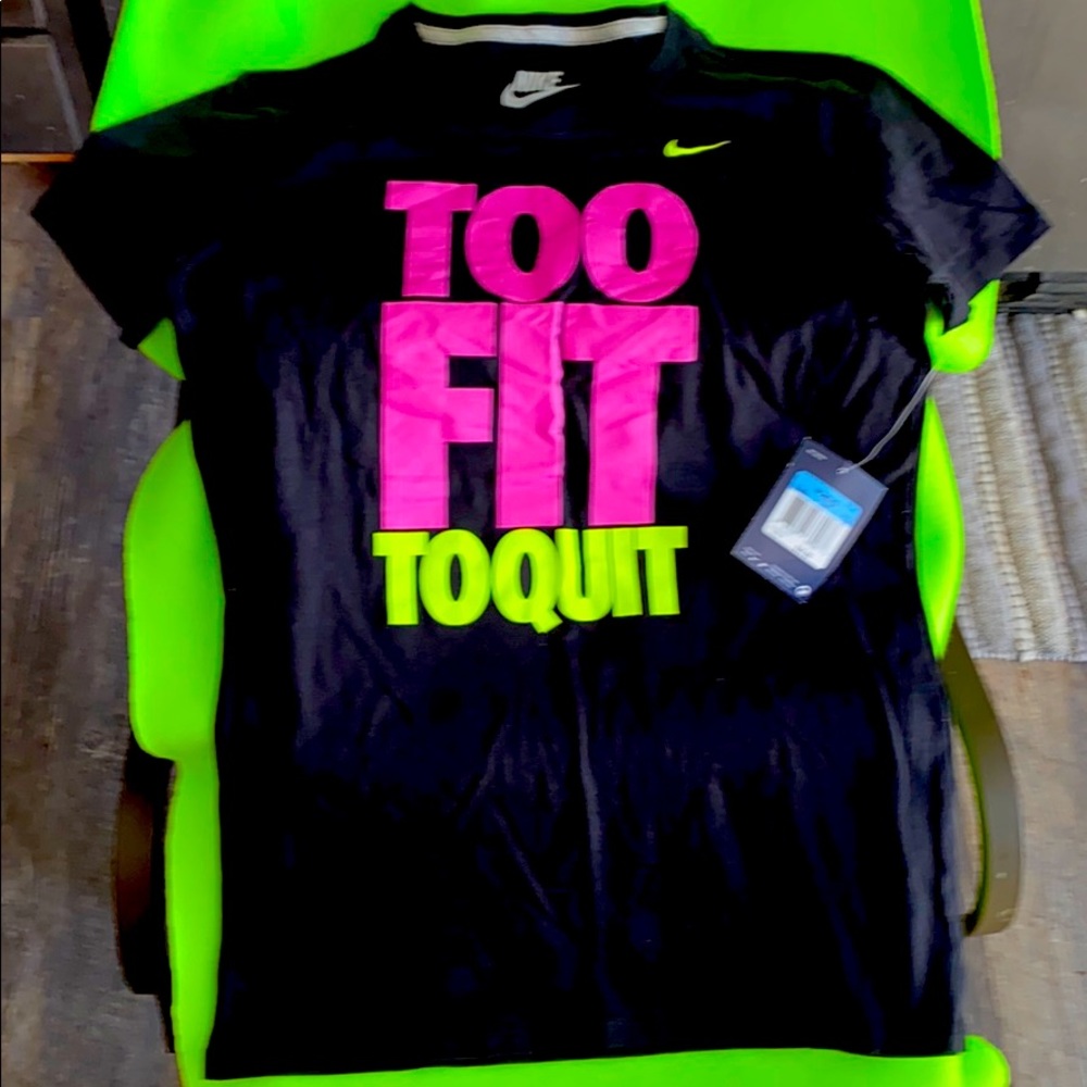 Nike women’s med shirt